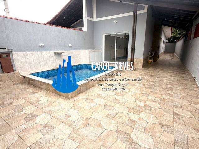 Casa para Venda em Mongaguá - 2
