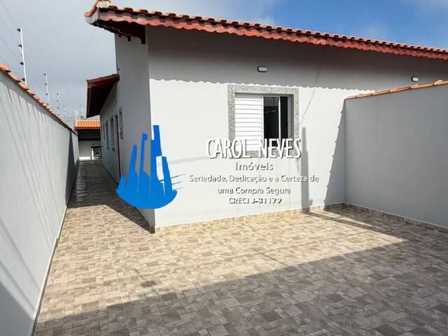 Casa para Venda em Mongaguá - 2