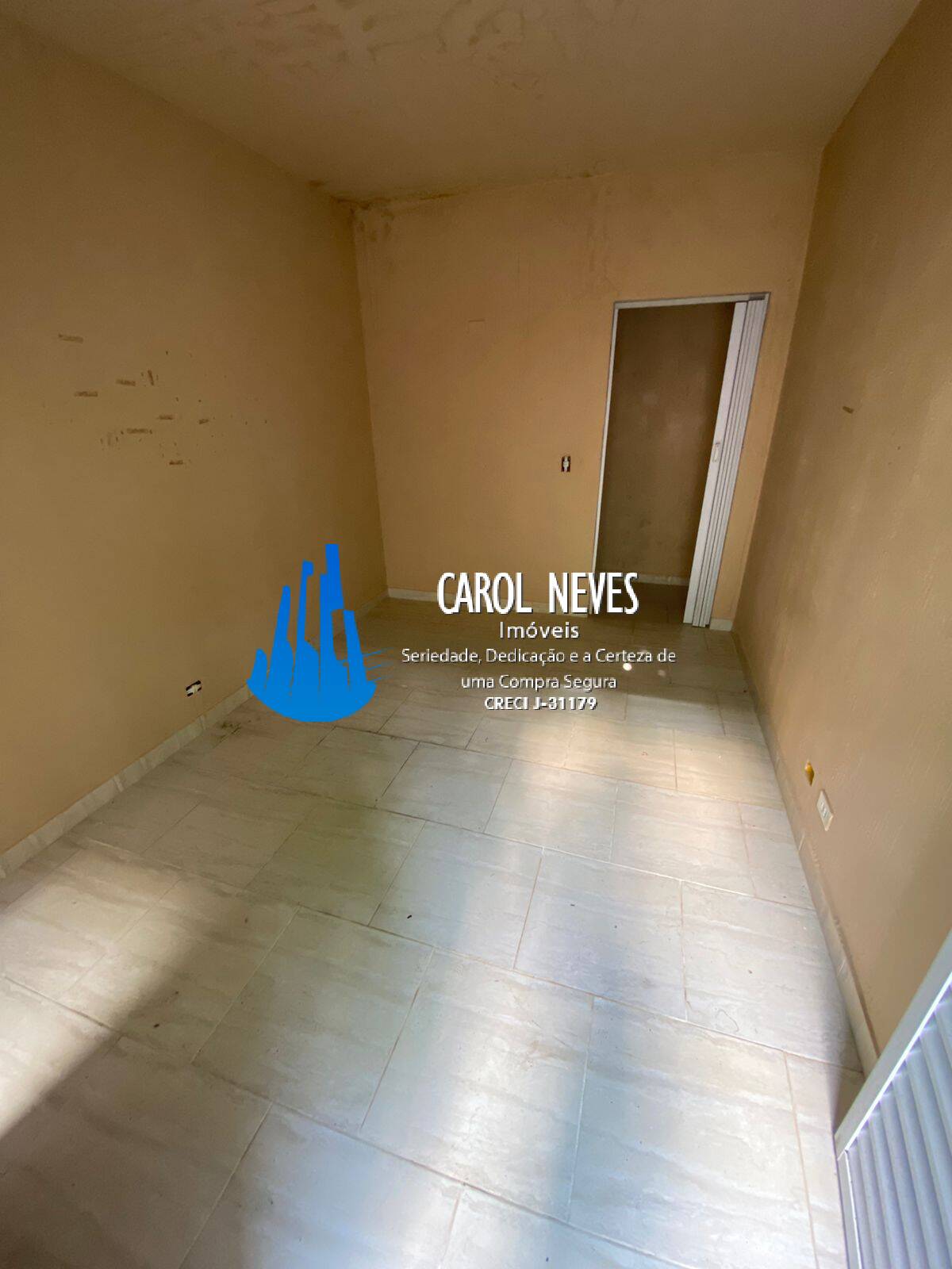 Casa à venda com 4 quartos, 200m² - Foto 7