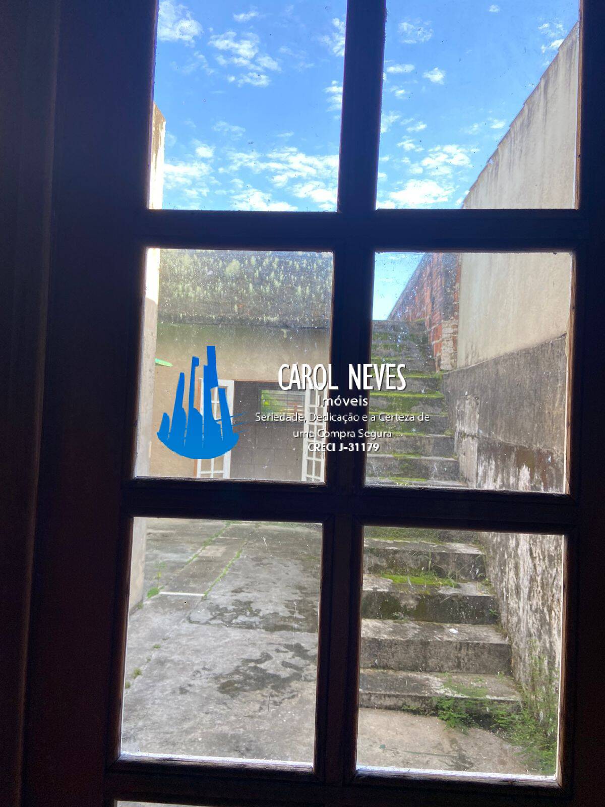 Casa à venda com 4 quartos, 200m² - Foto 15