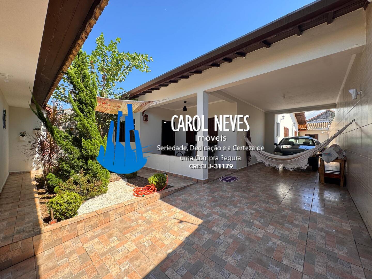 Casa à venda com 4 quartos, 170m² - Foto 1
