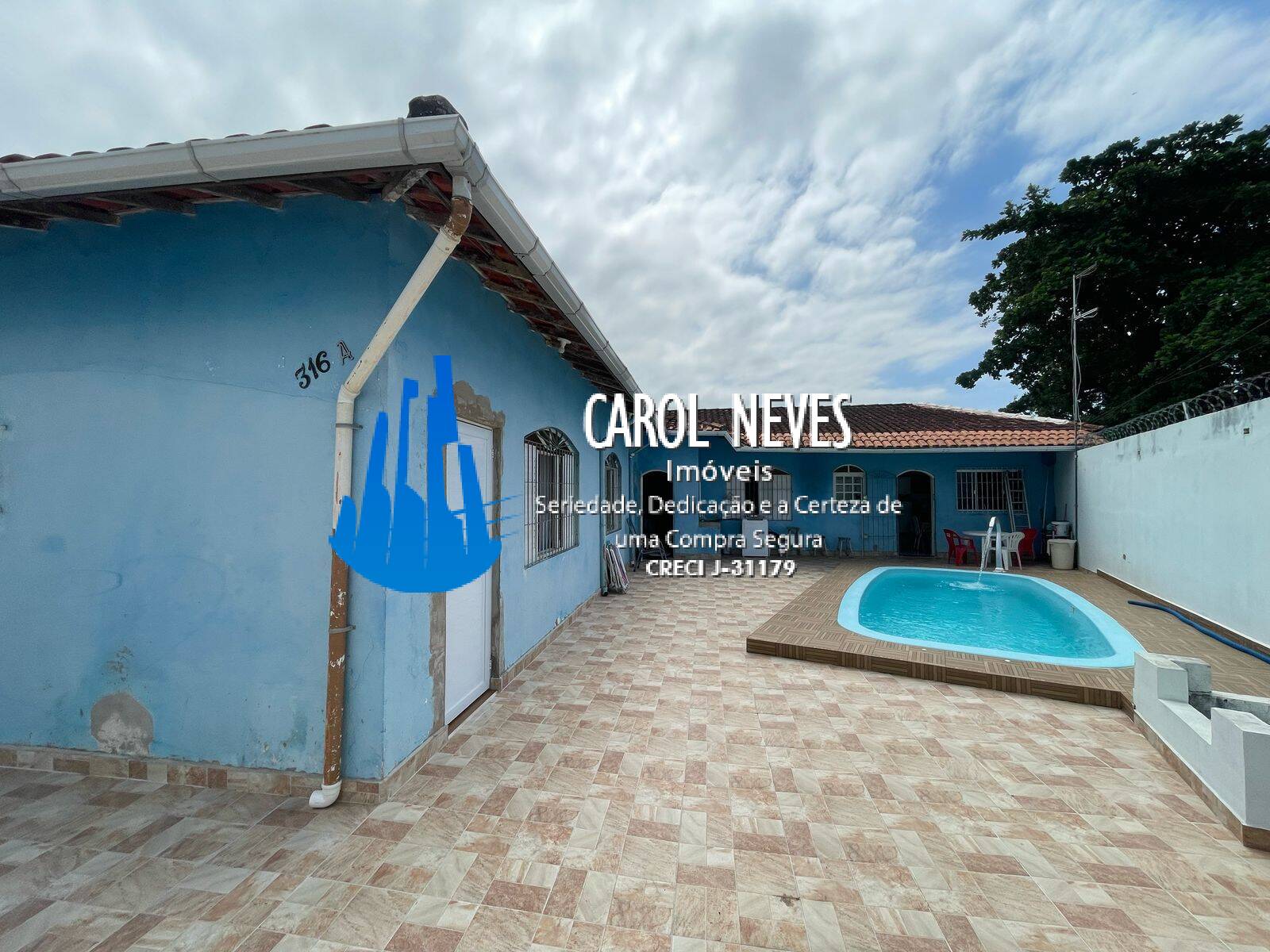 Casa à venda com 3 quartos, 92m² - Foto 4