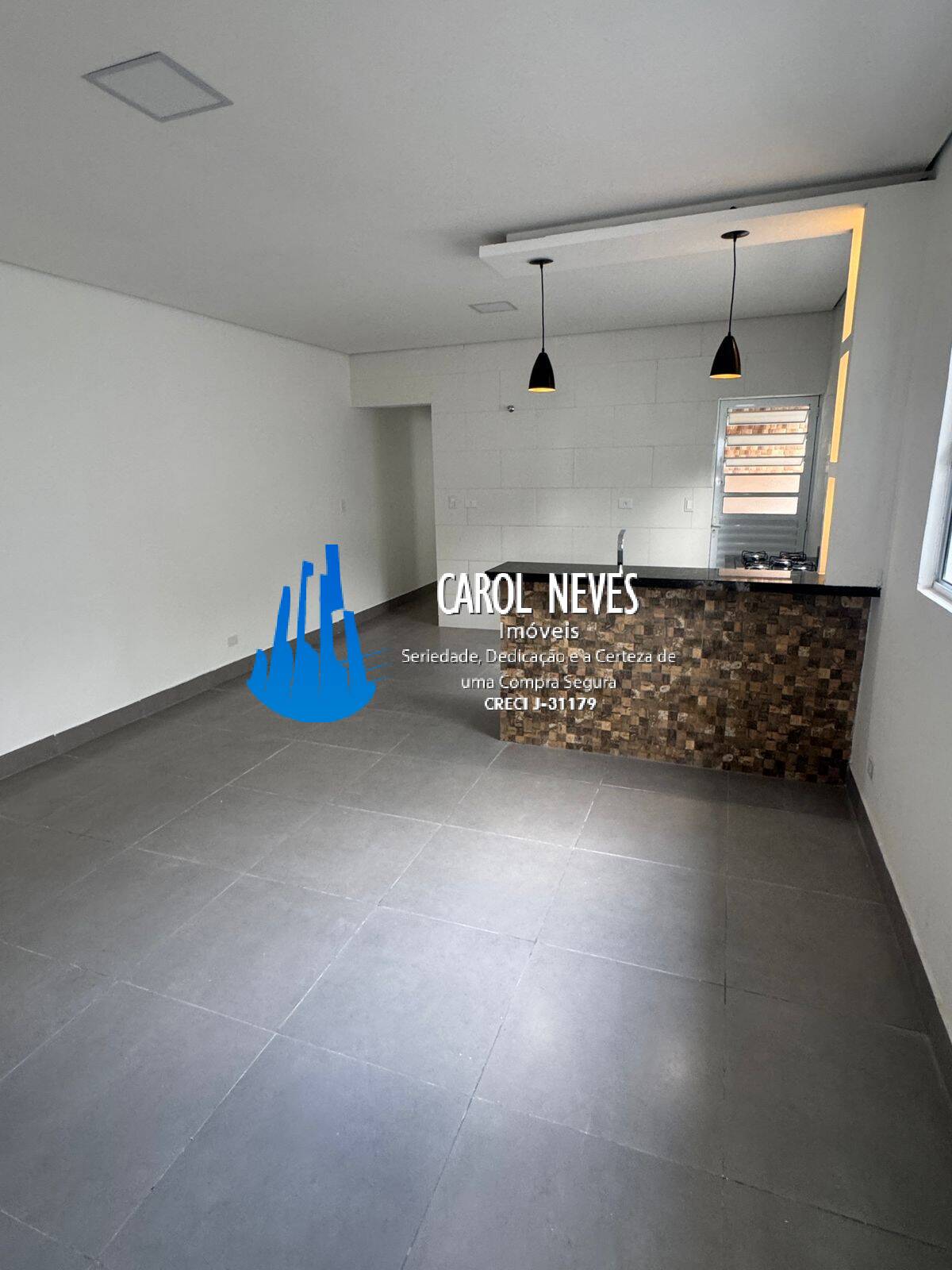 Casa à venda com 3 quartos, 75m² - Foto 4