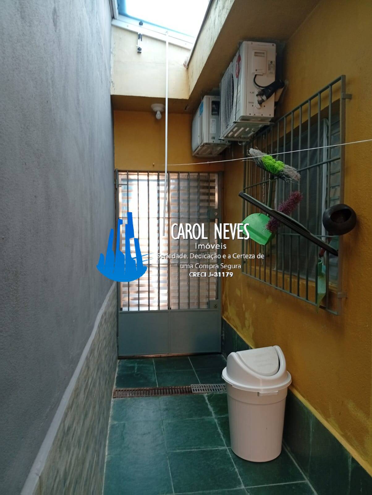 Casa à venda com 2 quartos, 140m² - Foto 18