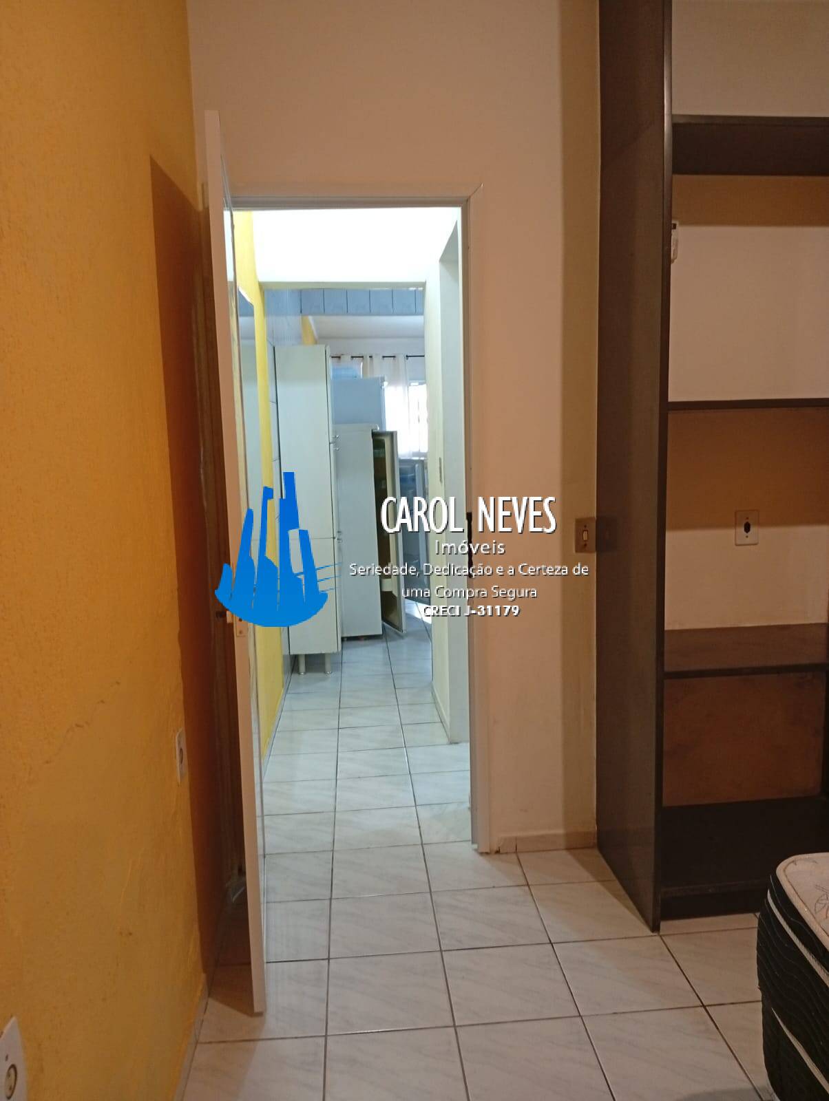 Casa à venda com 2 quartos, 140m² - Foto 9