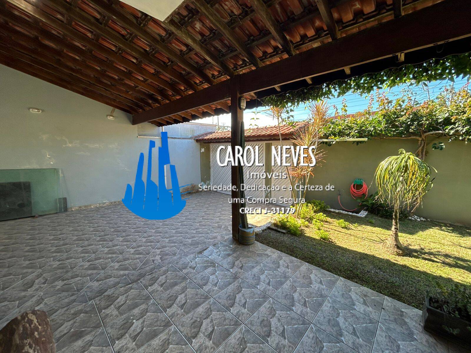 Casa à venda com 5 quartos, 229m² - Foto 5