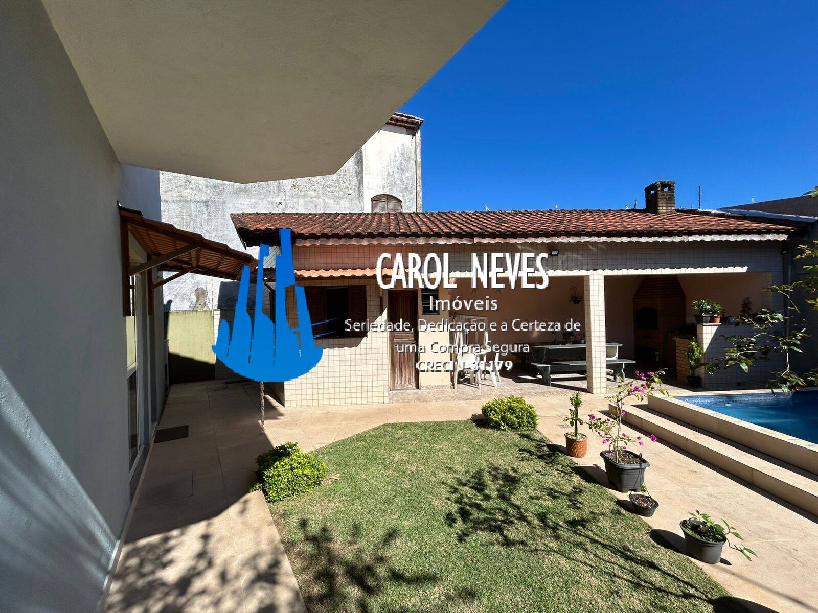 Casa à venda com 5 quartos, 229m² - Foto 16