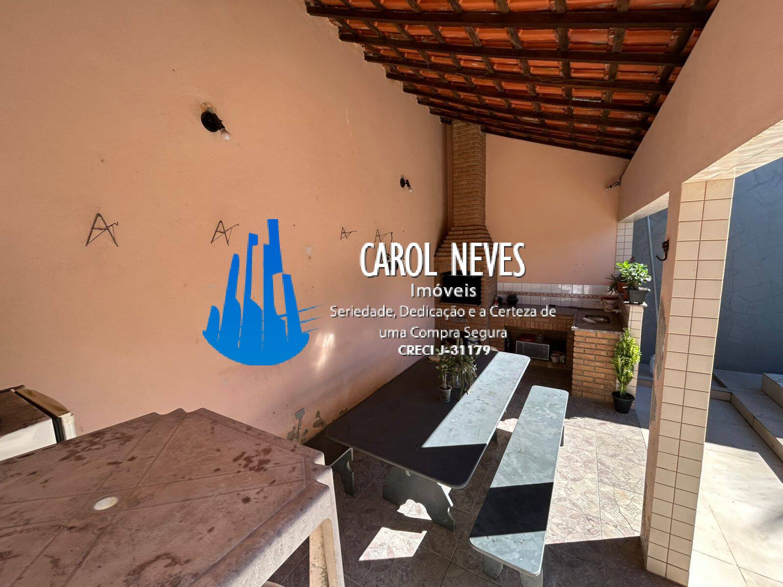 Casa à venda com 5 quartos, 229m² - Foto 17