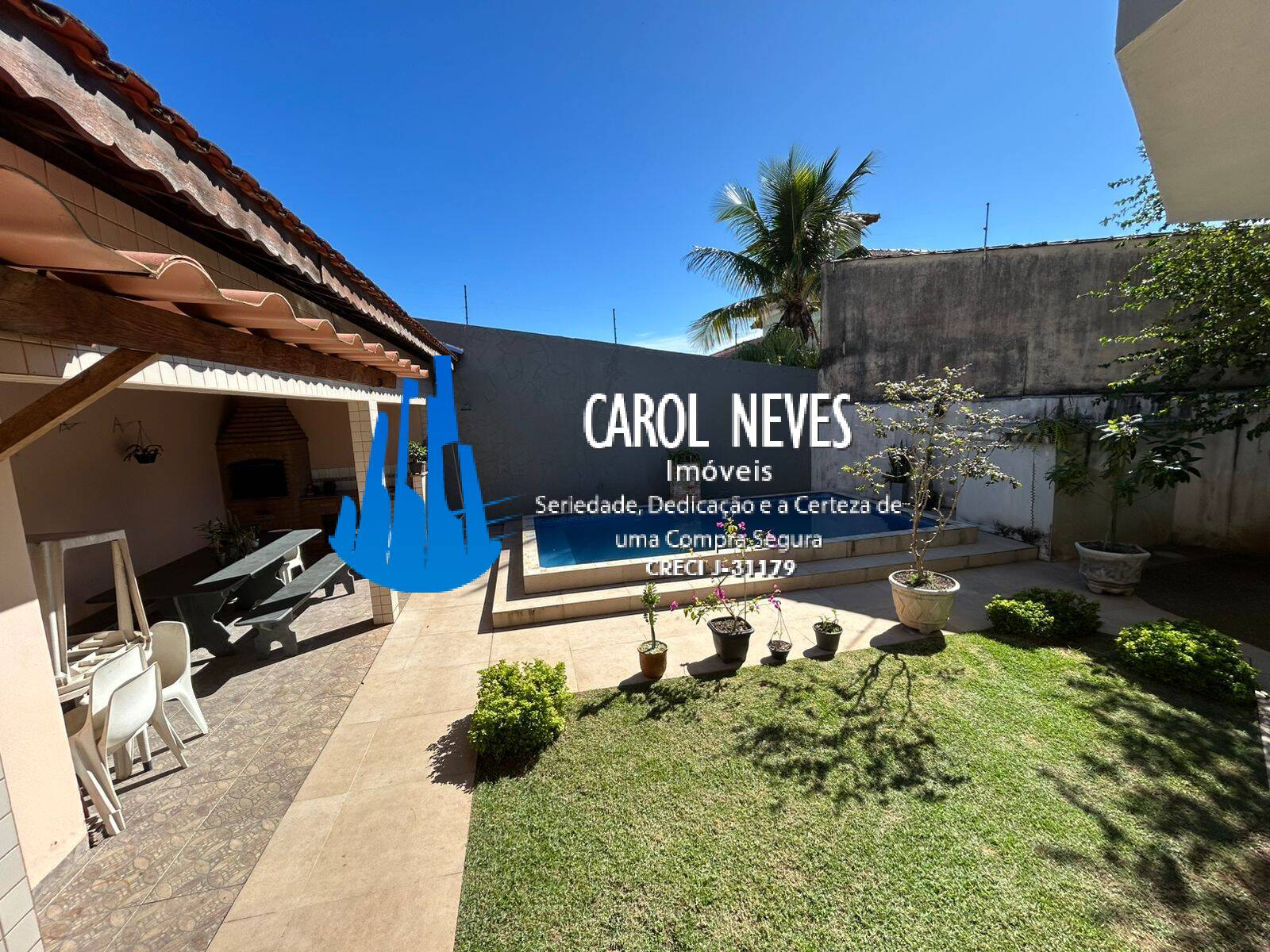 Casa à venda com 5 quartos, 229m² - Foto 9