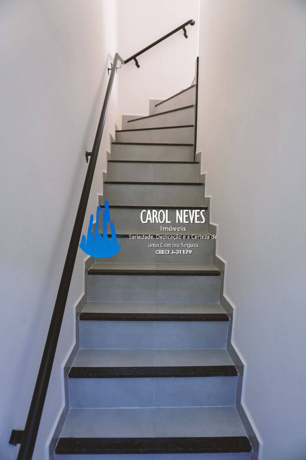 Casa à venda com 2 quartos, 82m² - Foto 9