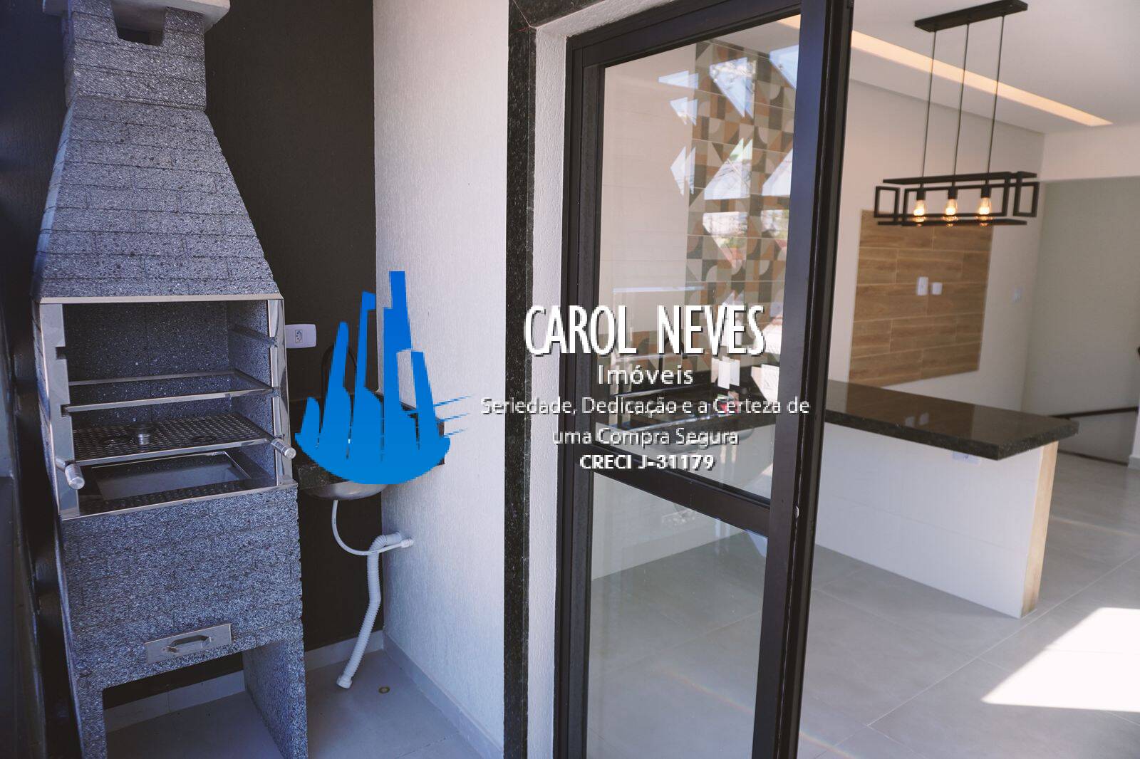 Casa à venda com 2 quartos, 82m² - Foto 2
