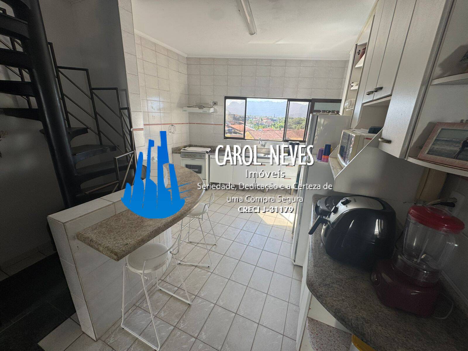 Apartamento para alugar com 2 quartos, 140m² - Foto 22