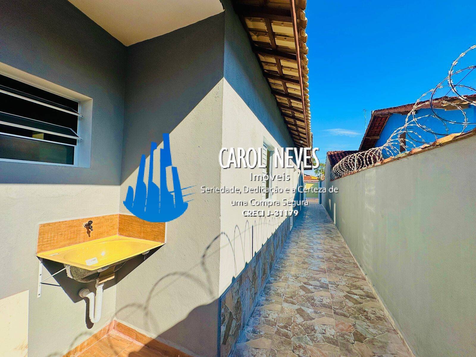 Casa à venda com 2 quartos, 65m² - Foto 9