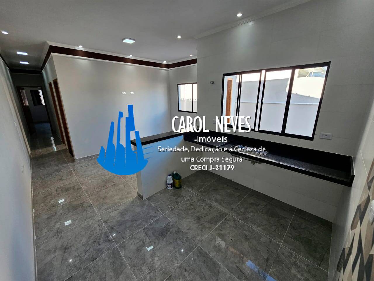 Casa à venda com 3 quartos, 75m² - Foto 14
