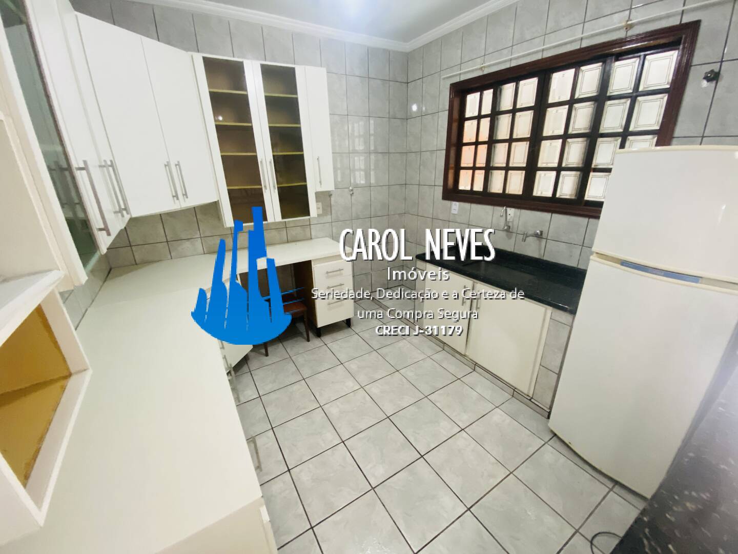 Casa para alugar com 3 quartos, 80m² - Foto 12